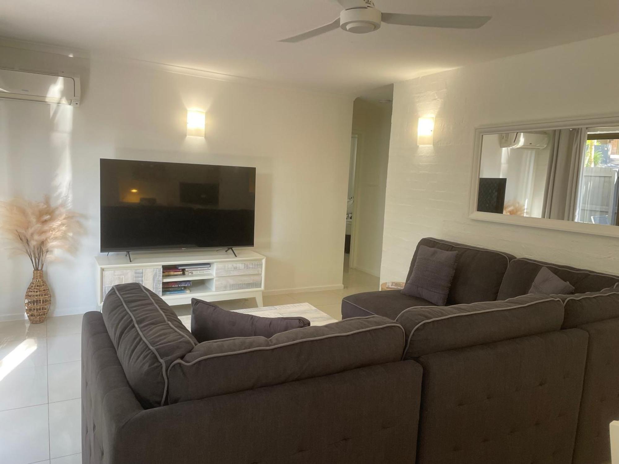Myuna Holiday Apartments Нуза Хедс Экстерьер фото